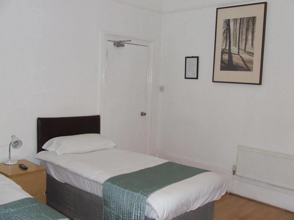 Cedars House Hotel Croydon Eksteriør bilde