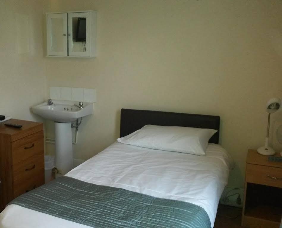 Cedars House Hotel Croydon Eksteriør bilde